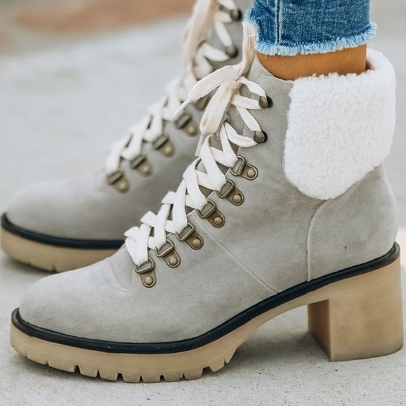 NWT Oasis Society Shearling Lace Up Sherpa Lined Hiking Boots - Picture 8 of 9